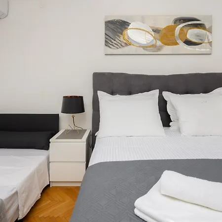 Seaside Blue * דוגי ראט