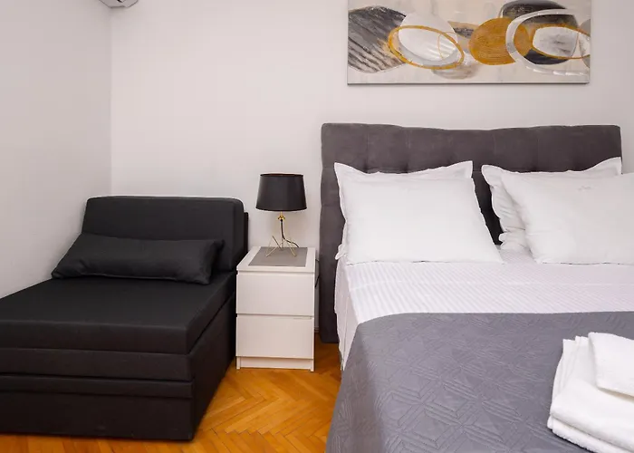 Seaside Blue Dugi Rat